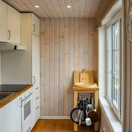 Cozy In Brottum With Kitchen *
