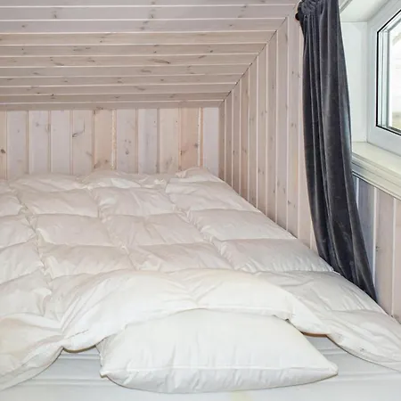 Cozy In Brottum With Kitchen Skrukkerud