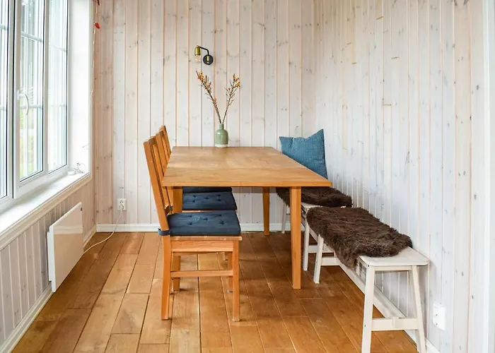 Cozy In Brottum With Kitchen